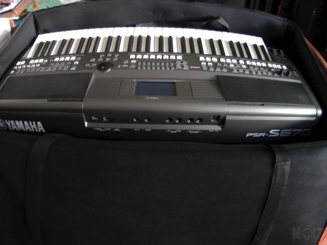 Yamaha PSR-S670