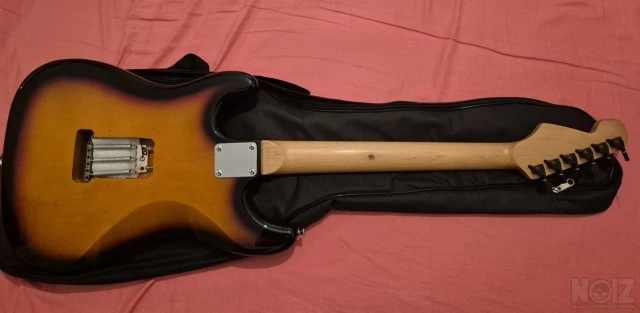Squier stratocaster sunburst