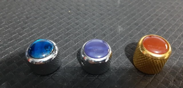 Q-PARTS  knops