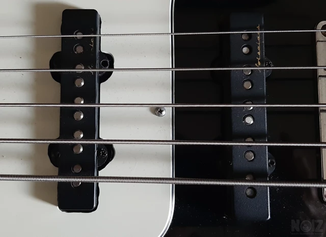 Squier bass αταστο 5χορδο του 2003 made 