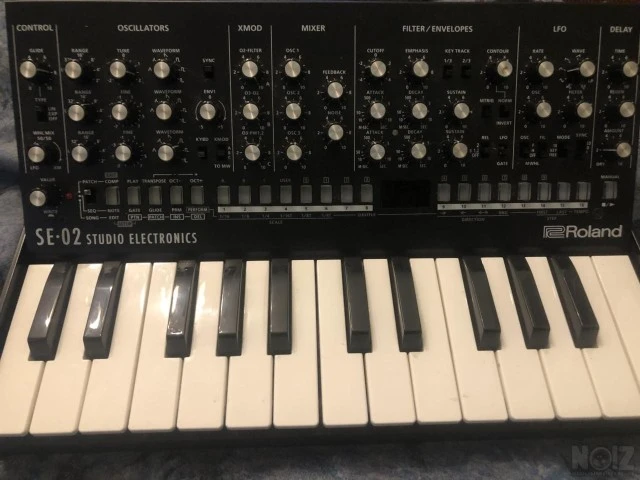 Roland se 02 + keyboard