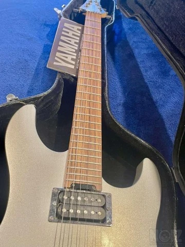 Yamaha RGX520DZ