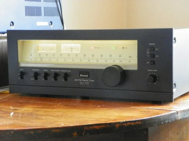 Δέκτης Sansui TU - 717