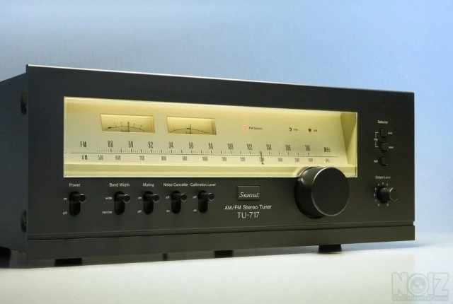 Δέκτης Sansui TU - 717