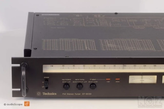 Δέκτης Technics ST - 9030T