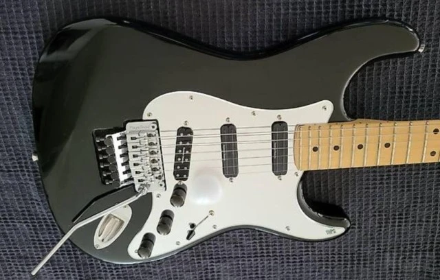 Fender Signature Iron Maiden Japan