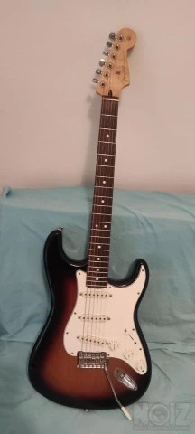 Fender Player Stratocaster 3TS PF με Fis