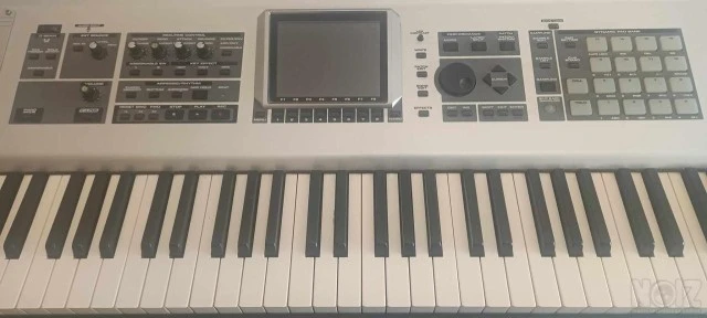 Roland Fantom X8 - 88 key