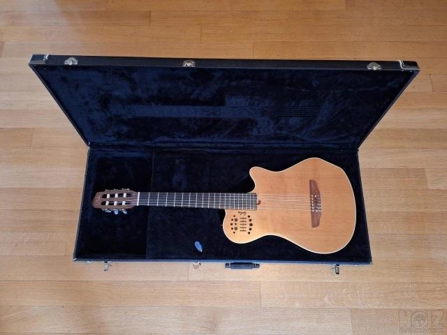 Godin Multiac Grand Concert SA Natural