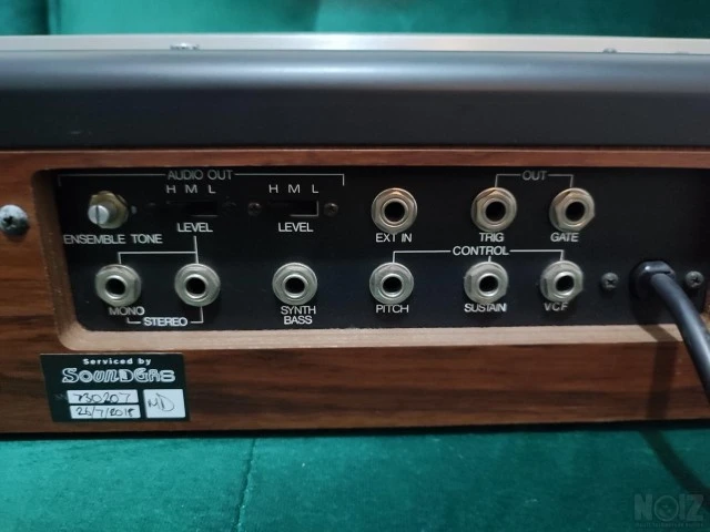 Roland RS-505 Paraphonic Synthesizer (Se