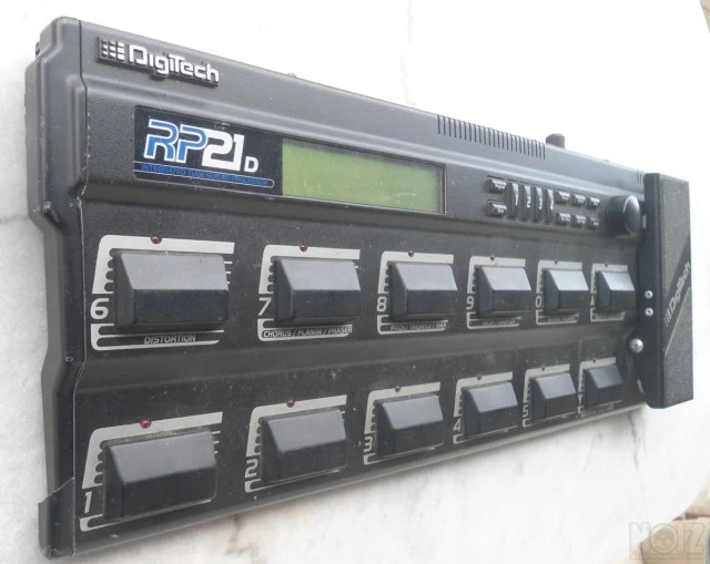 Πεταλιερα Digitech RP21D