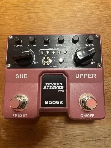 Mooer tender octaver pro