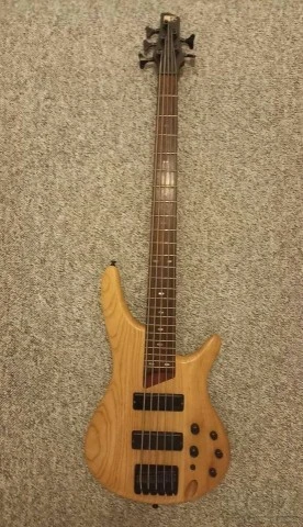 Ibanez SR 605