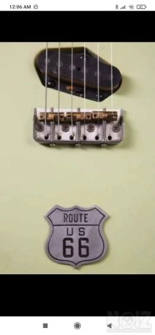 Customade Pavezas guitar