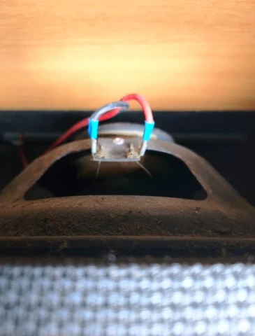 Καμπίνα 1×12 (marshall mod. amp).