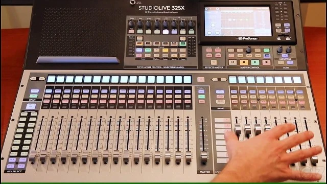 Behringer WING 48-Channel / 28-Bus Full-