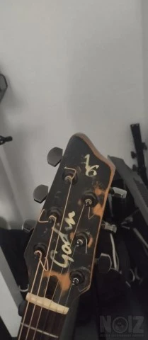 Godin A6 ultra vintage