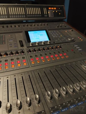 TASCAM DM-3200  - Digital Mixing Console