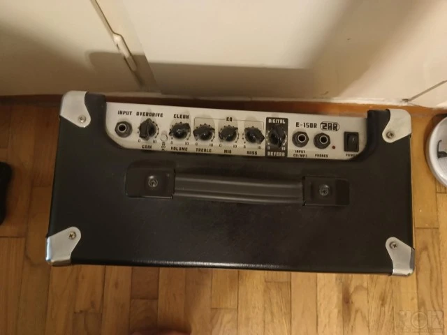 Amp 15 watt (x2) 1: Zar 150r  &amp; 2: Buckl