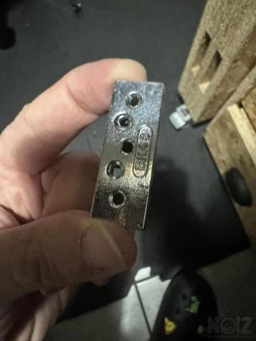 Locking Neck