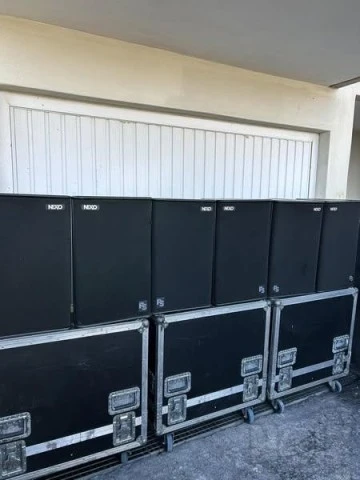NEXO Ps15 Left - Right