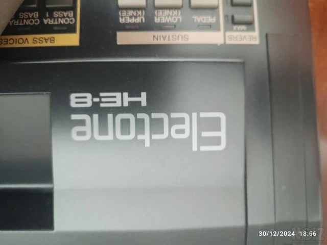 Yamaha Electone HE 8