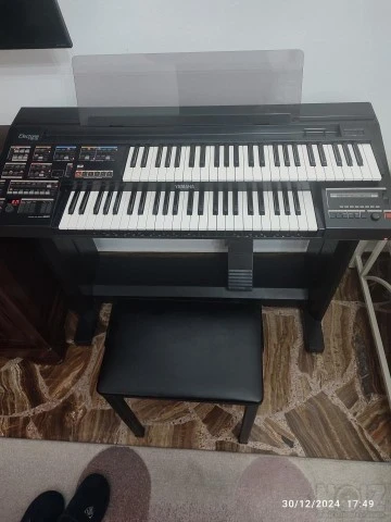 Yamaha Electone HE 8