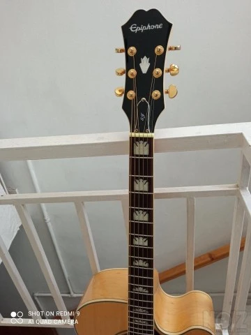 Ηλεκτρακουστική Epiphone EJ-200SCE/N