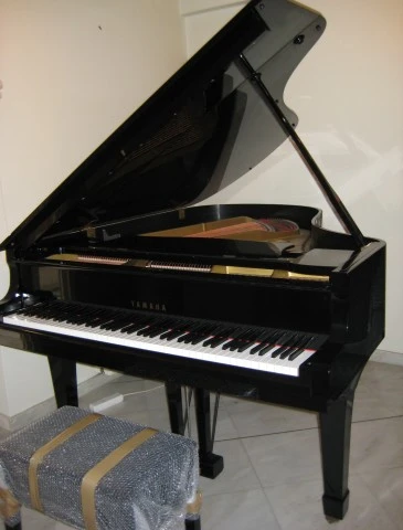 Yamaha G3 Grand Piano