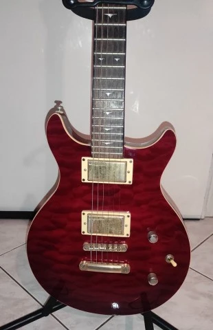 Tradition MTQ Double Cut Les Paul-style 
