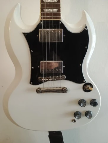Epiphone SG standard alpine white
