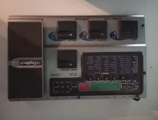 Digitech GNX 1 Multi-effects 
