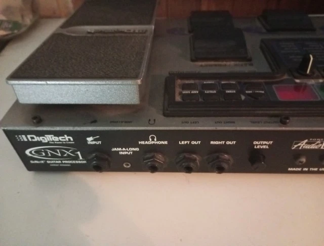 Digitech GNX 1 Multi-effects 