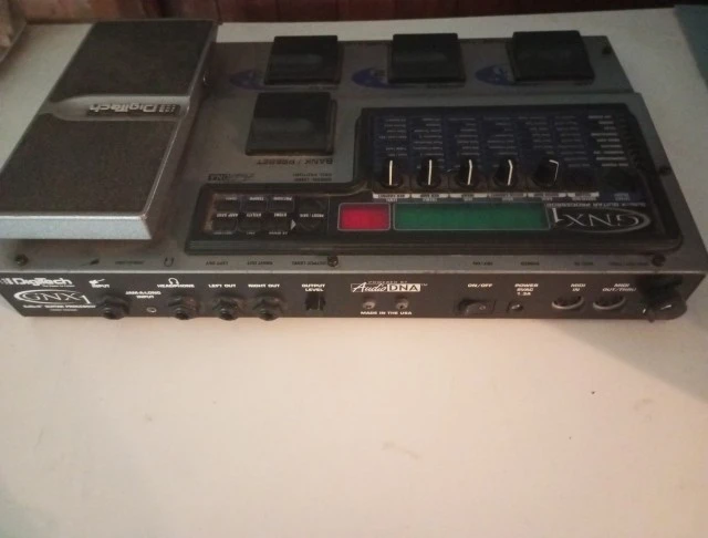 Digitech GNX 1 Multi-effects 