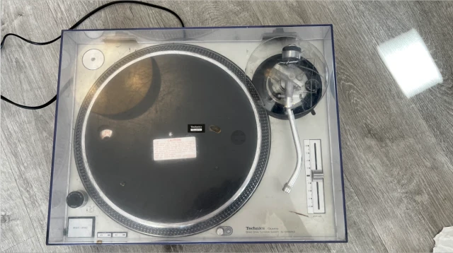 Πικάπ   Technics  SL - 1200 MK2 +  Stant