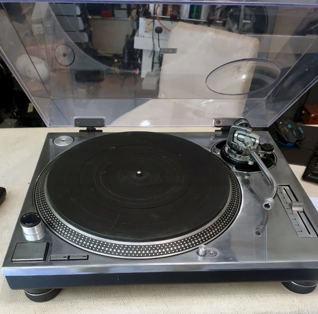 Πικάπ   Technics  SL - 1200 MK2 +  Stant