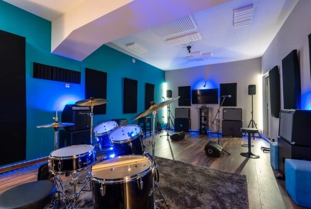 Great Studio Music inAsteri 