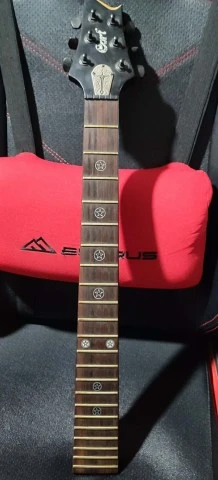 Cort EVL-Z4 Neck