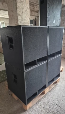 4Χ Subwoofer Eighteensound 18LW1400. Η Τιμή για τα 4 