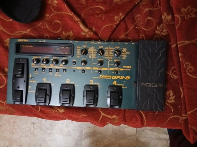  ZOOM GFX-8 Guitar Multi Effects Process