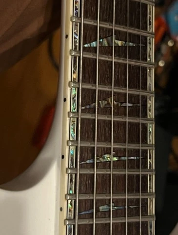 ESP M-1000 EMG Snow White Korea