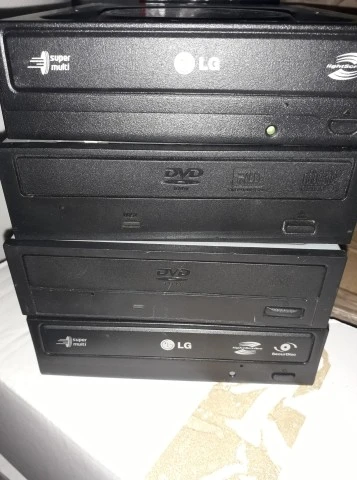 DVD-RW drive - Χαριζεται