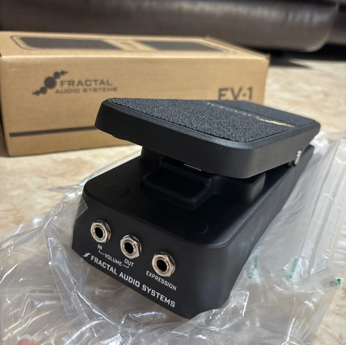 Fractal EV-1 expression/volume pedal NEW