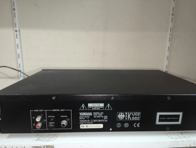 Yamaha CDX-590
