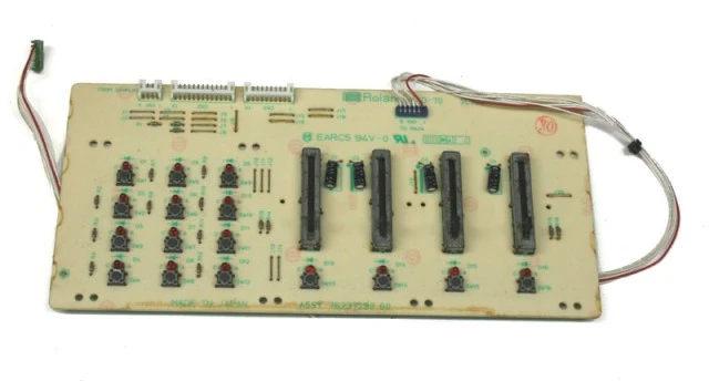 Roland D-70 (ανταλλακτικά Vintage)