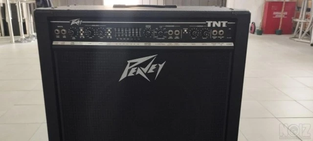 PEAVEY TNT 115 S + Custom Flightcase