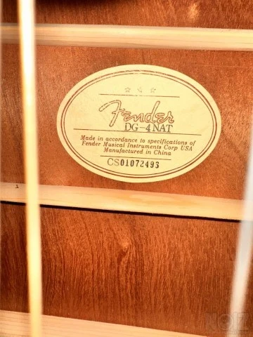Fender DG-4 NAT+Ritter gig-bag