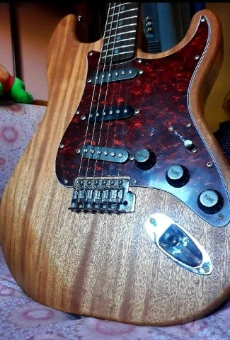 Squier custom