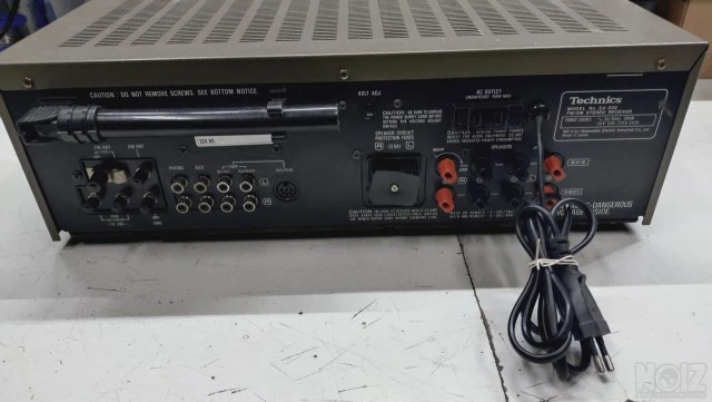 Technics SA-202 FM/AM STEREO RECEIVER