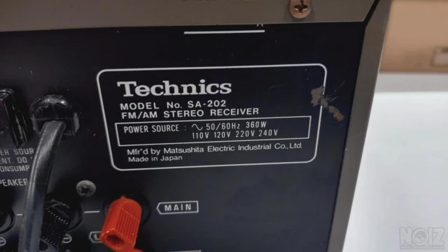 Technics SA-202 FM/AM STEREO RECEIVER